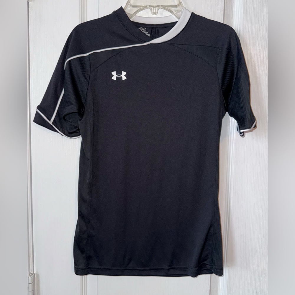 Under Armour HeatGear Black White Athletic Shirt Size Youth M